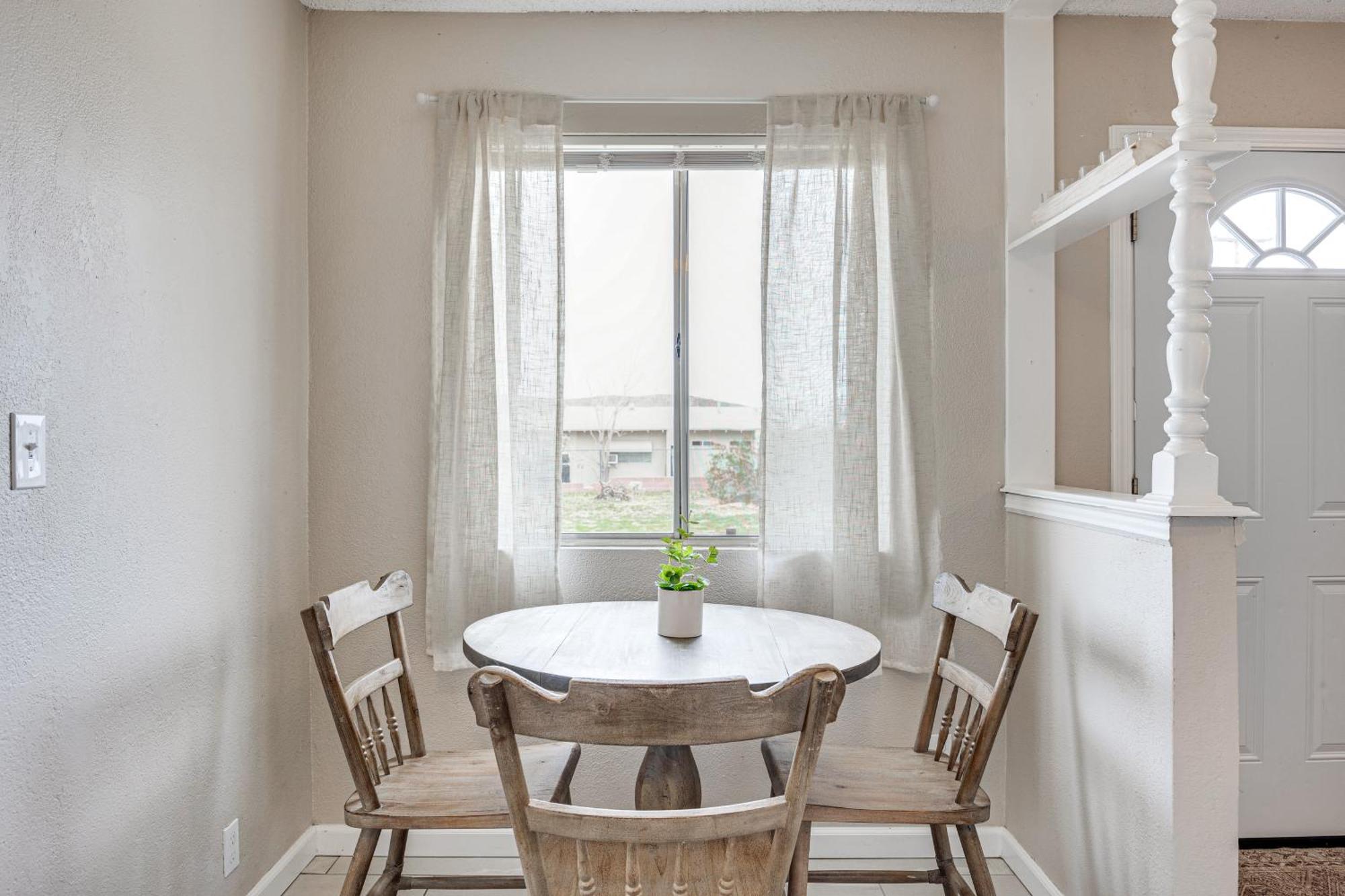 Convenient Joshua Tree Apartment - Walk To Town! מראה חיצוני תמונה