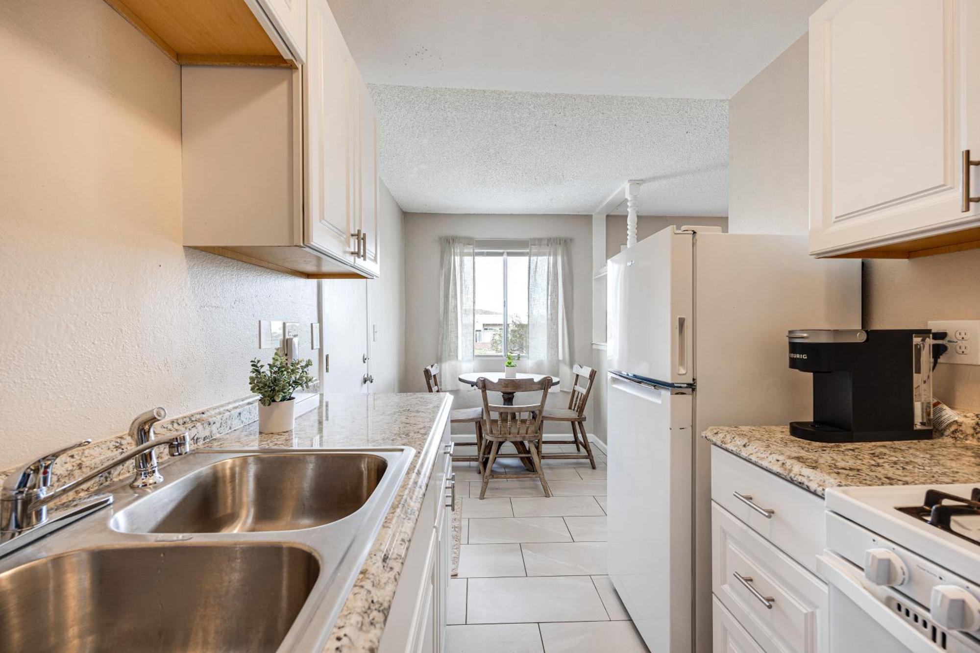 Convenient Joshua Tree Apartment - Walk To Town! מראה חיצוני תמונה