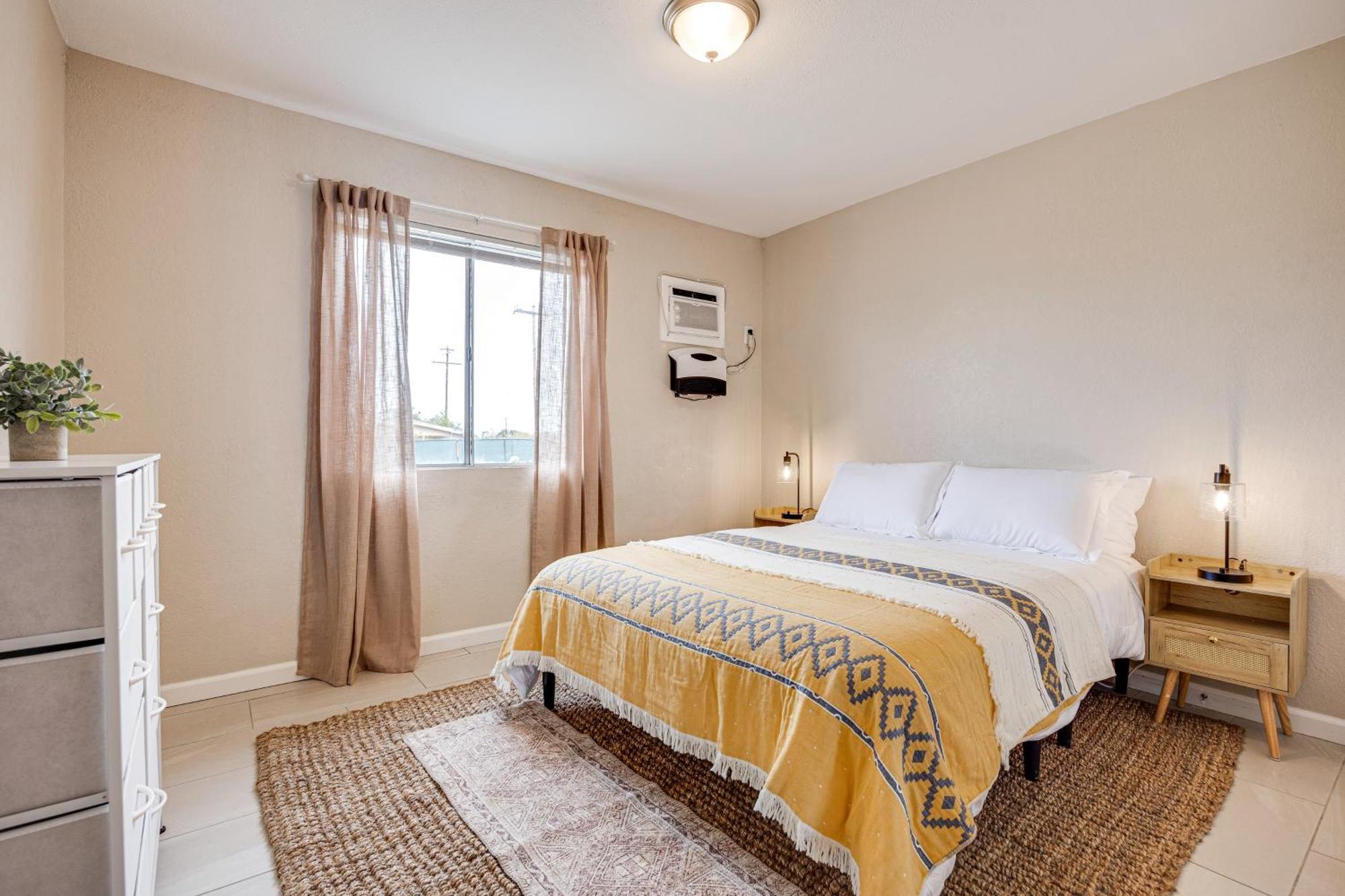 Convenient Joshua Tree Apartment - Walk To Town! מראה חיצוני תמונה
